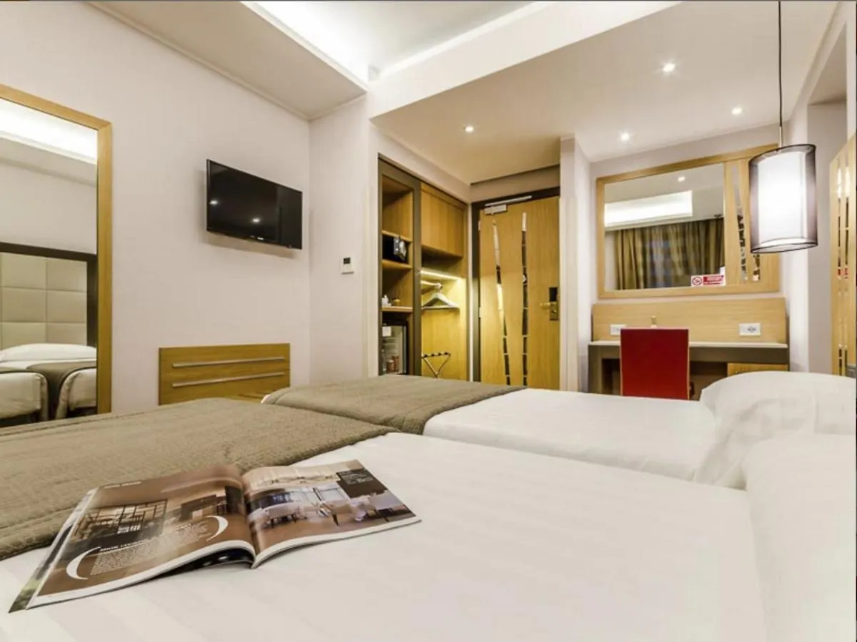 Hotel Giolli Nazionale Rome