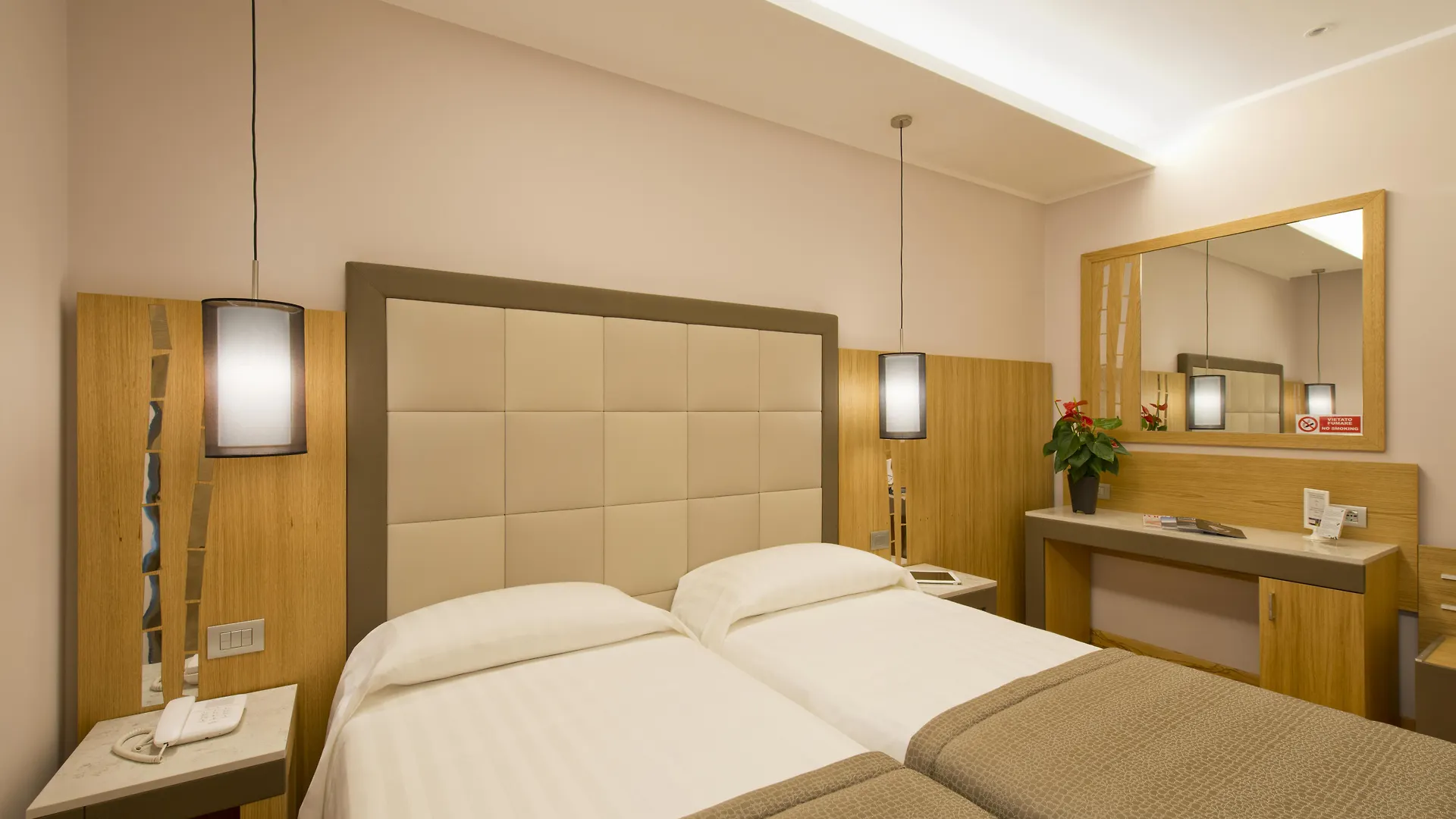 Hotel Giolli Nazionale Rome Italy