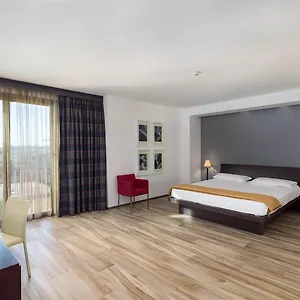 Hotel Grand Tiziano E Dei Congressi Lecce
