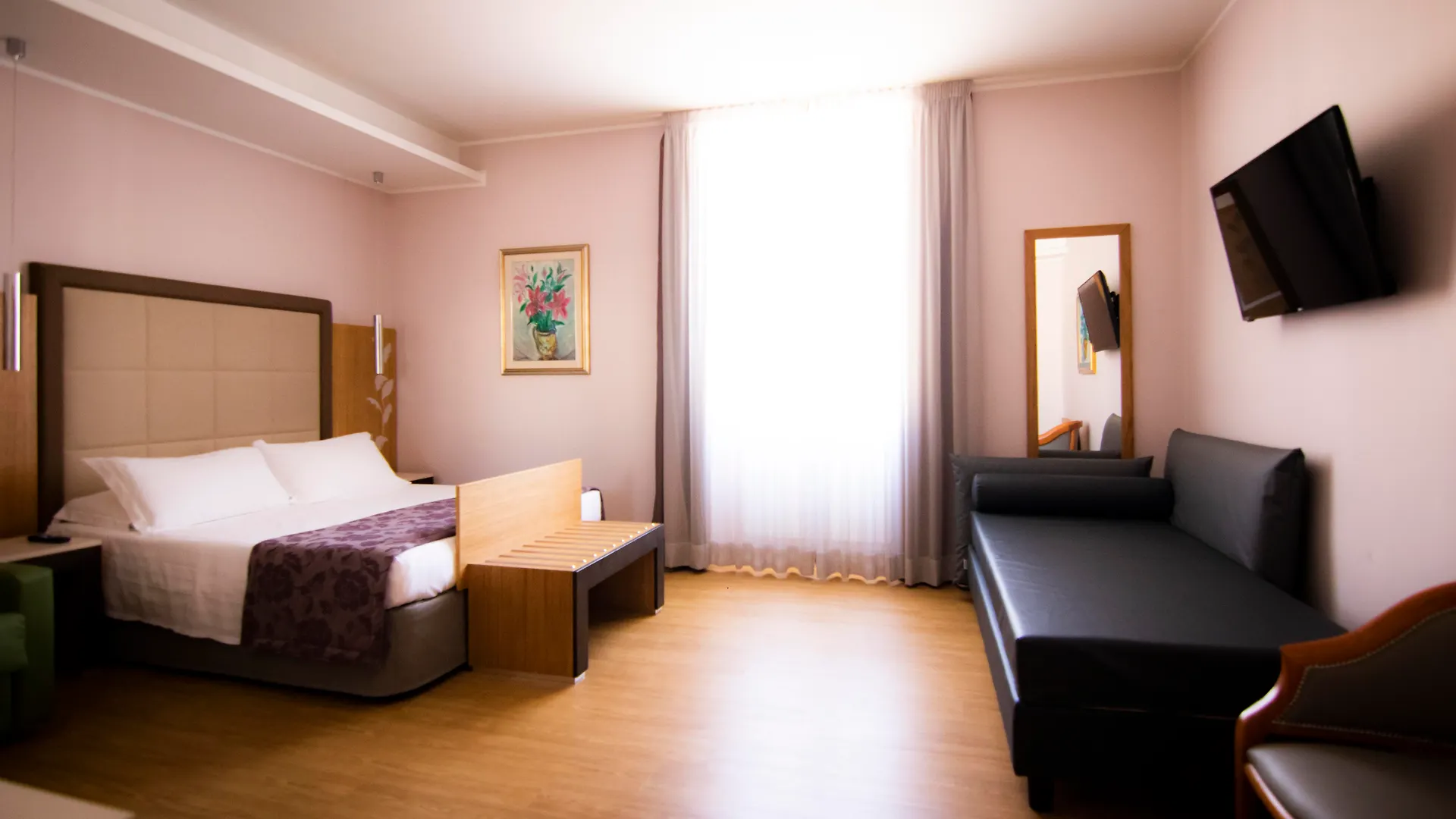 Hotel Giolli Nazionale Roma 3*,  Italia